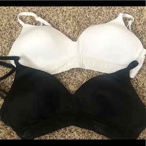 Victoria’s Secret Pink bras 32C